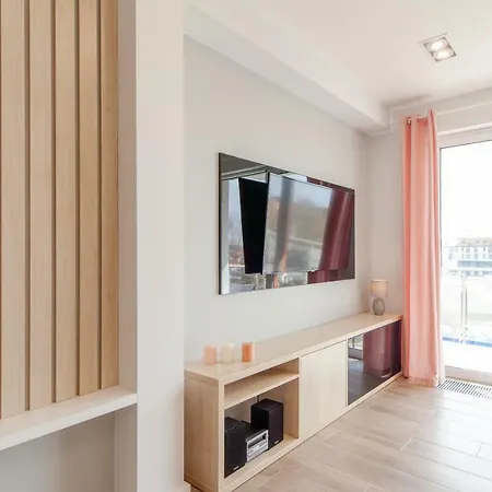 Apartment Pink Flamingo By Noclegi Renters Мендзиздроє Екстер'єр фото