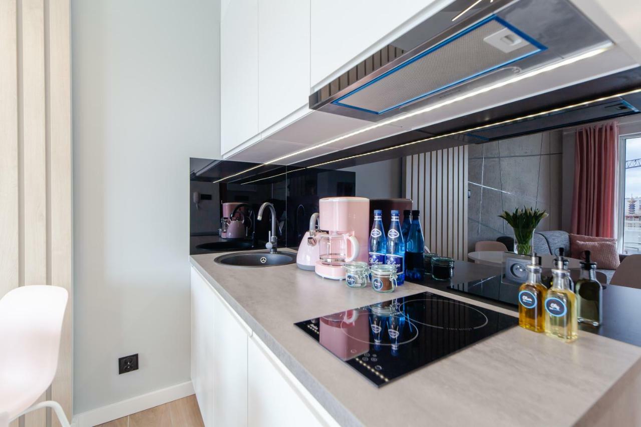 Pink Flamingo By Renters * Мендзиздроє