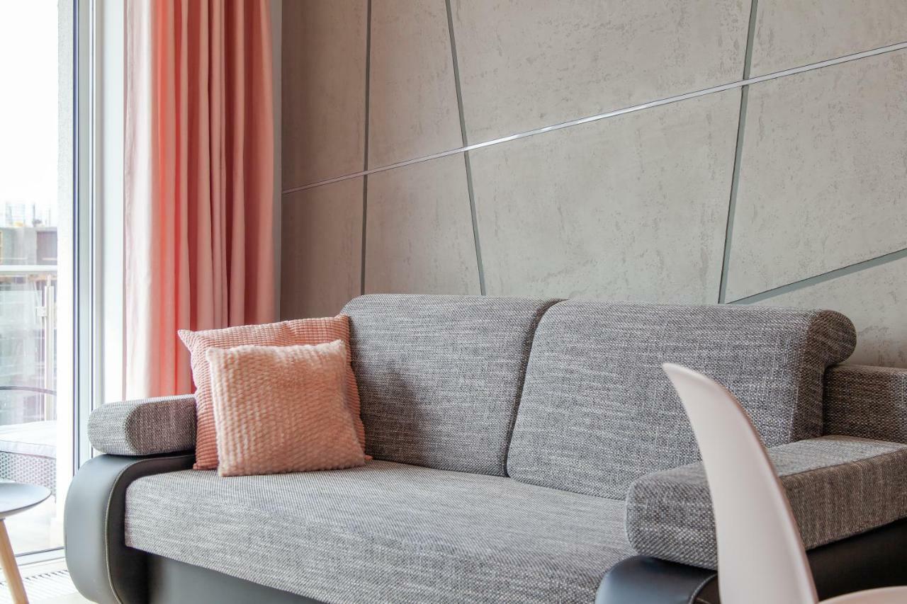 Pink Flamingo By Renters Apartment Misdroy