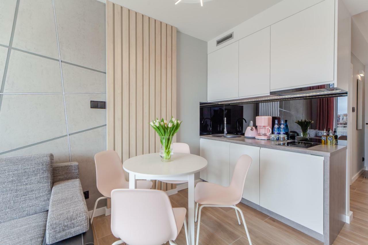 Pink Flamingo By Renters Apartment *